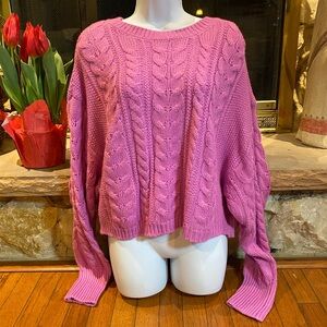 Oversized Cropped Cable Knit Sweater NWT